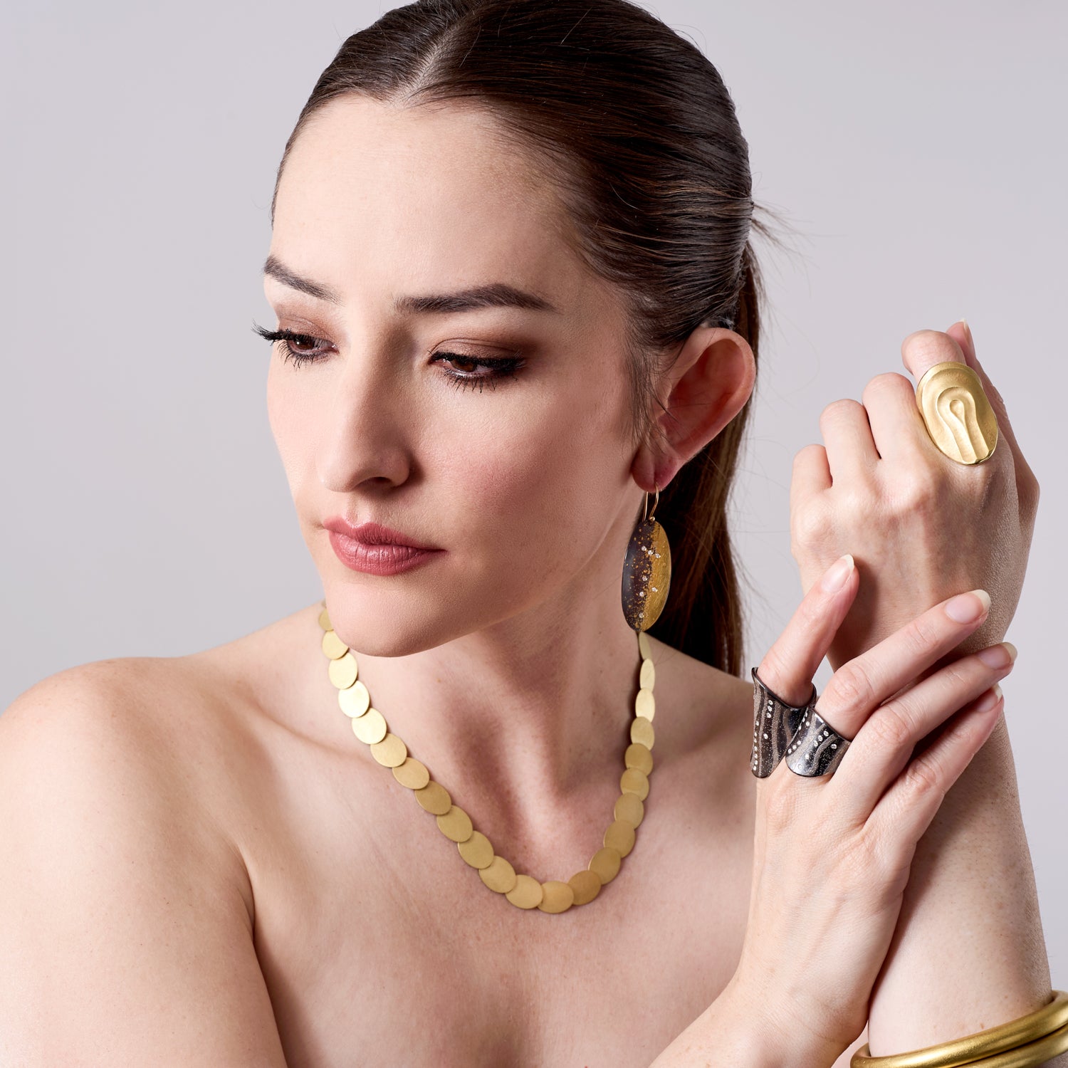 Staggered Chain Staggered Chain Necklace by Batho Gündra | _18K _insale _New ...