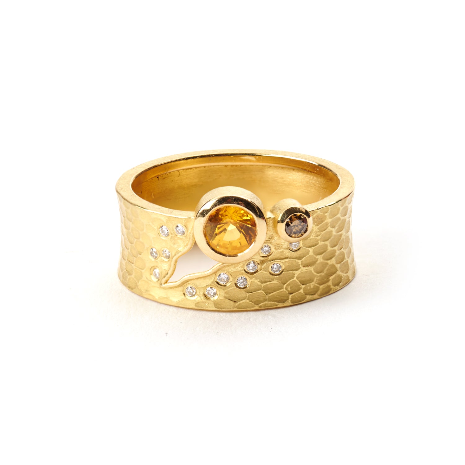 Glacier Ring with Yellow Sapphire