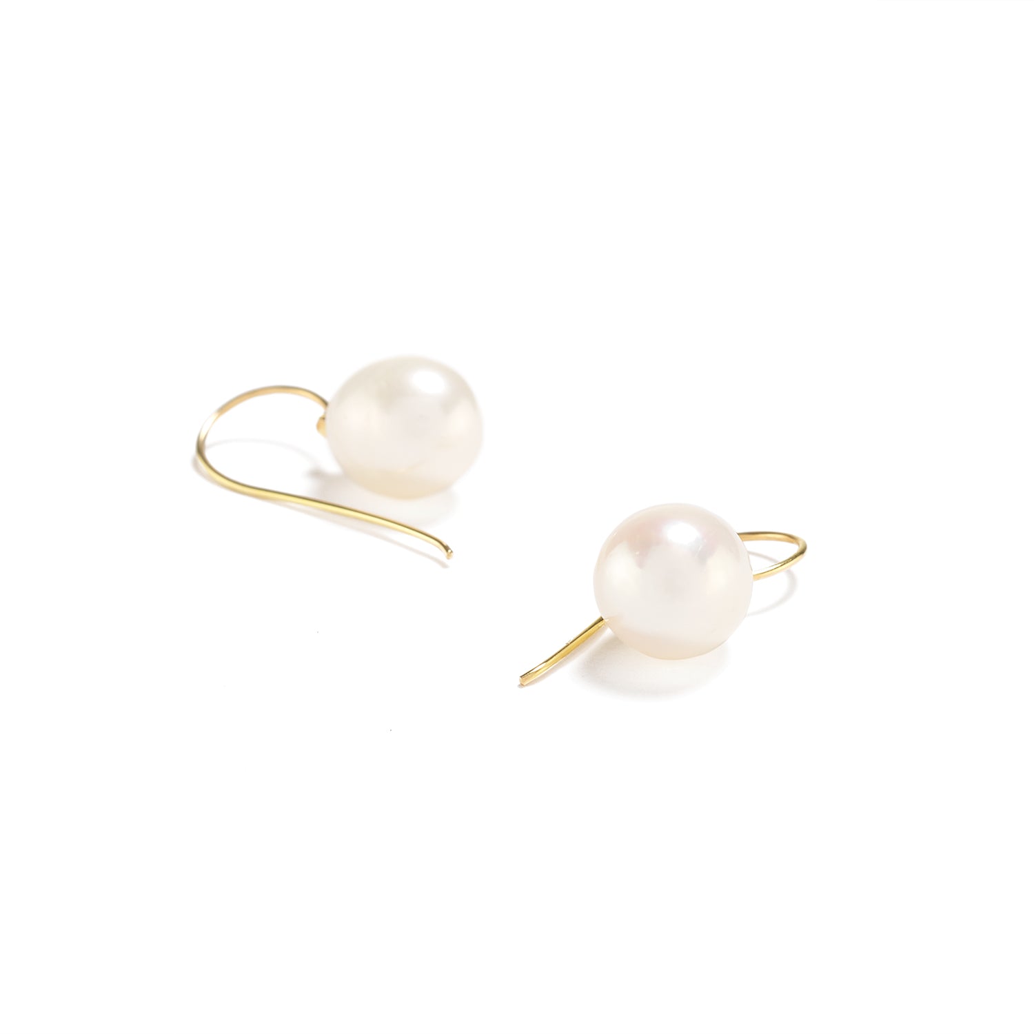Oval Pearl Earrings