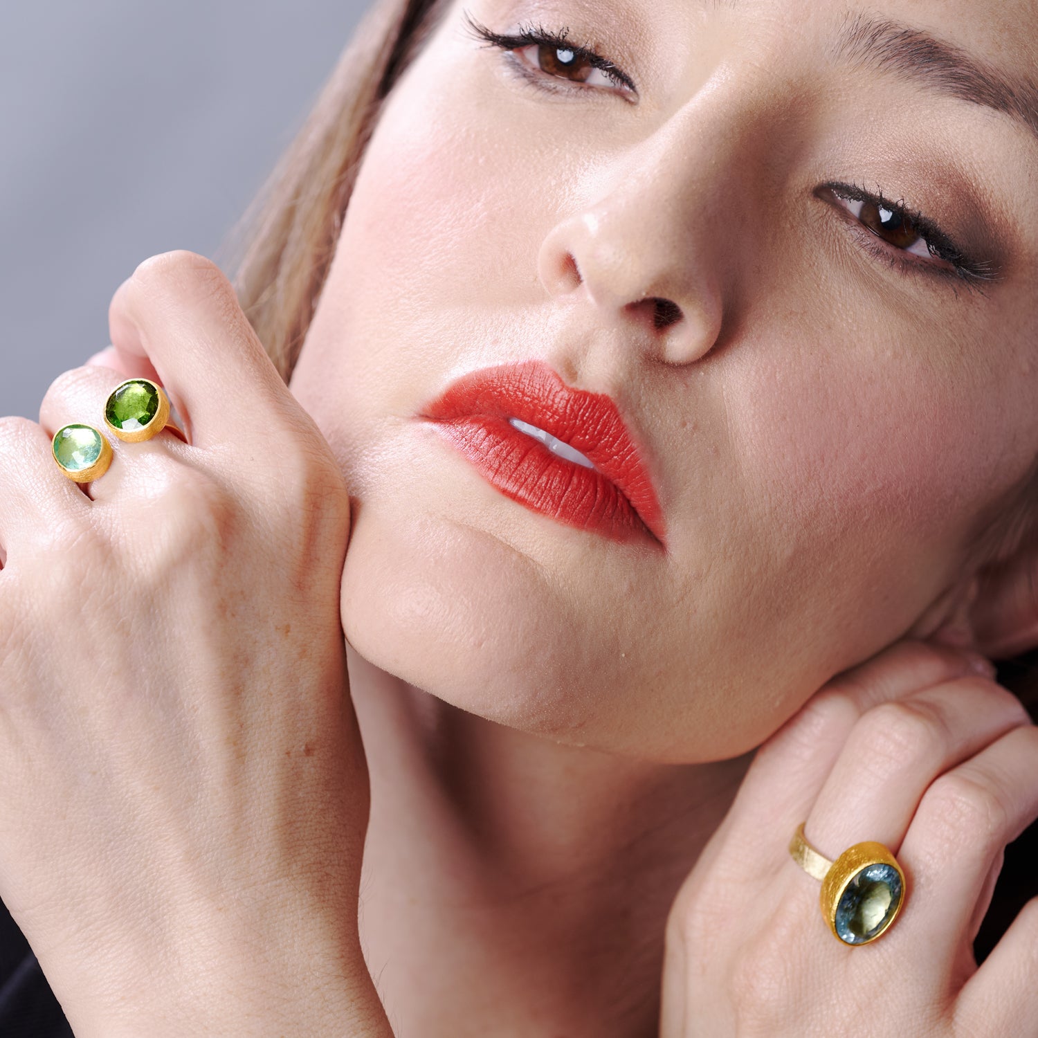 Oval Solitaire Aquamarine Ring