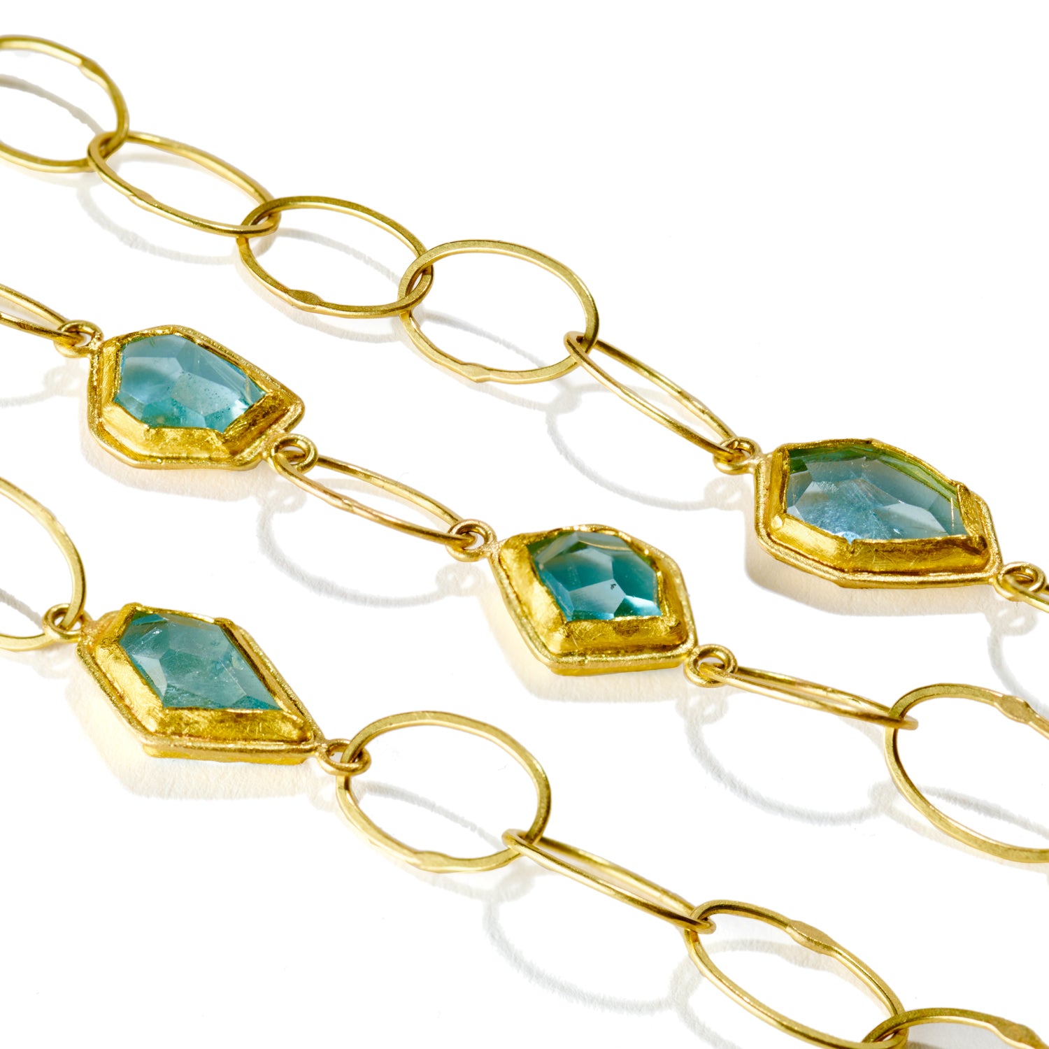 Aquamarine On Oval Link Chain