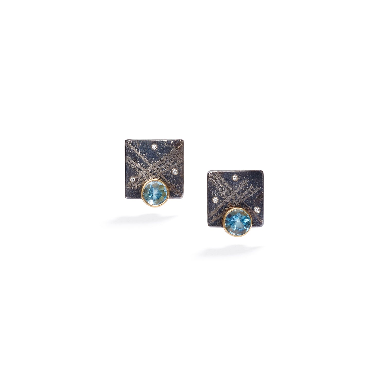 Squared Earrings with Round Aquamarine and Diamonds
