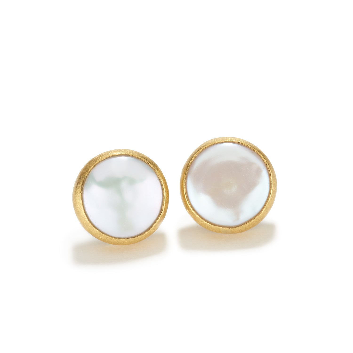White Sweetwater Pearl Coin Earrings
